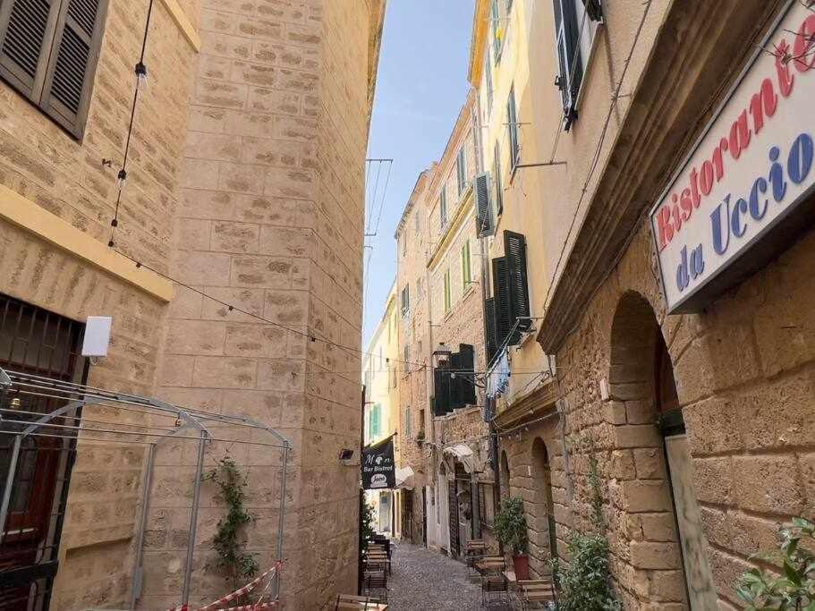 Suite Minerva 10 Steps From Piazza Civica Alghero Exterior foto